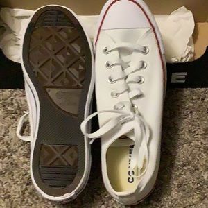 Converse low tops Optical white, new 8.5